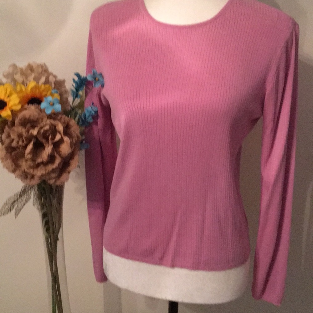 100% Silk, gorgeous color light weight sweater.
